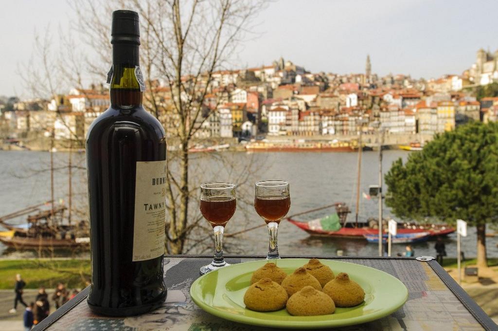 וילה נובה דה גאיה Douro River Apartments חדר תמונה